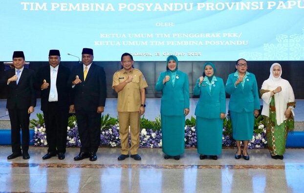 Tri Tito Lantik Ketua TP PKK dan Tim Pembina Posyandu Provinsi Papua