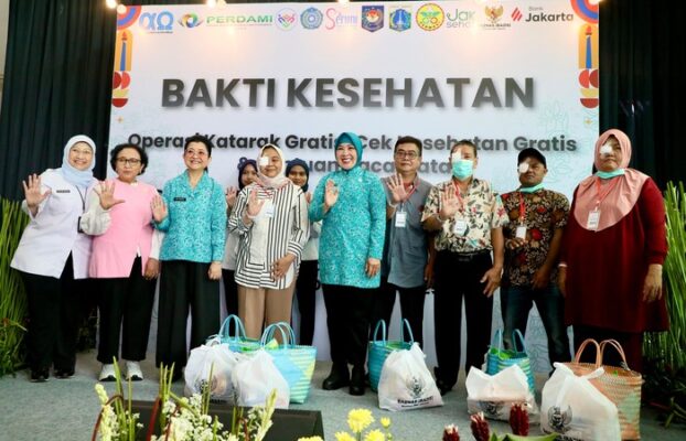 Bakti Kesehatan TP PKK, 110 Lansia Nikmati Operasi Katarak Gratis